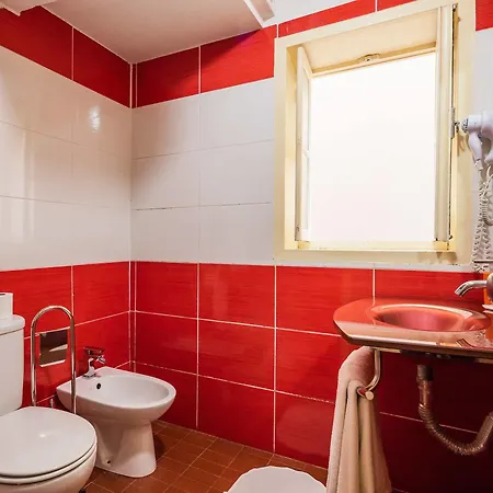 Pedra Iberica Guest house 3*