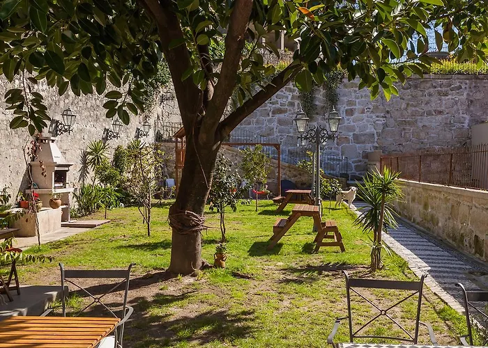 Pedra Iberica Gasthof 3*